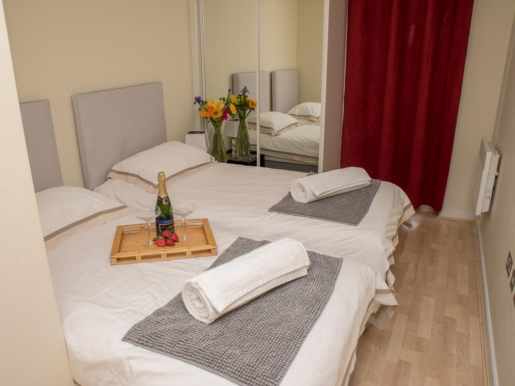 Botanica Apartment Cambridge  Bagian luar foto